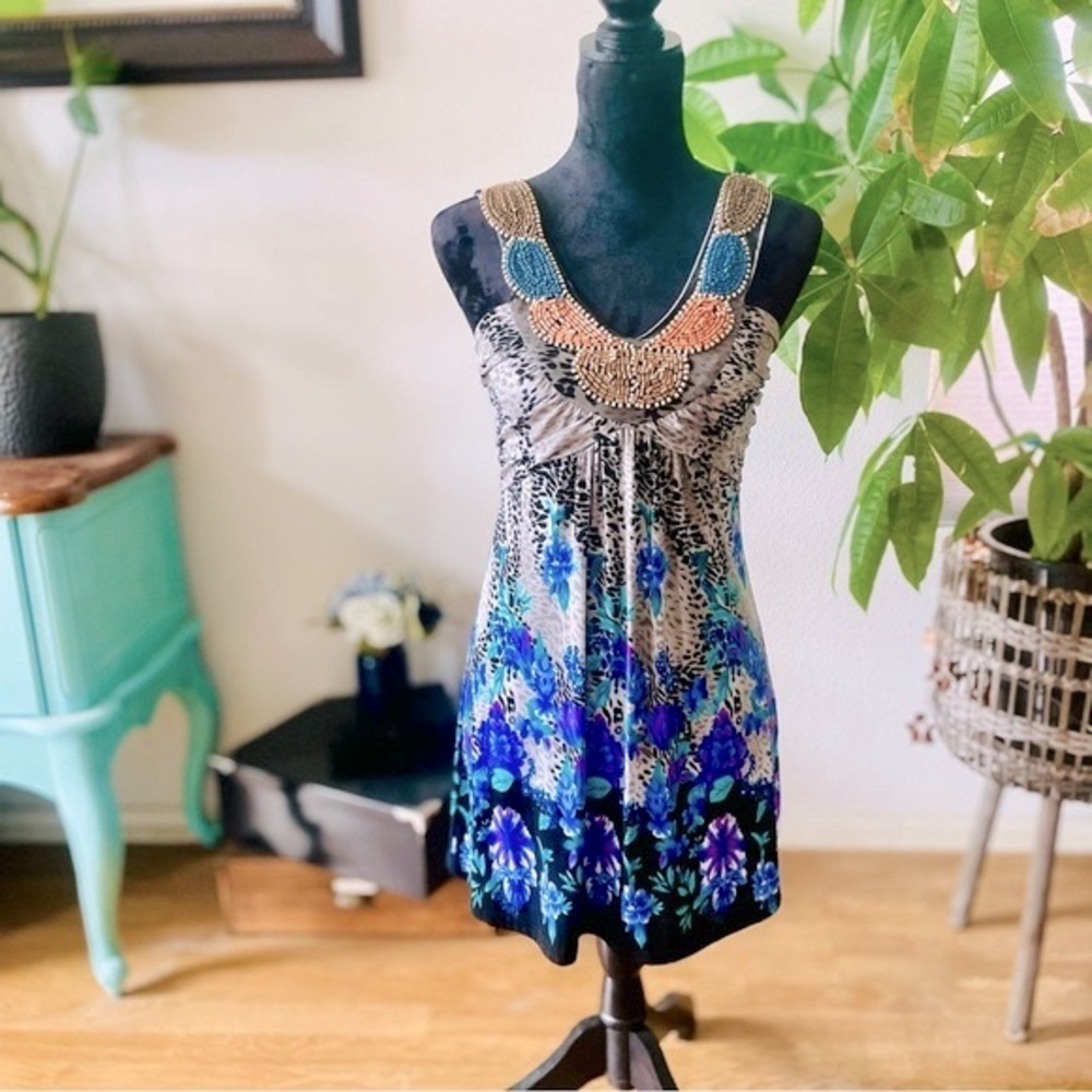 Boho Chic Animal Floral Print Beaded V-Neck Sleeveless Tunic Top